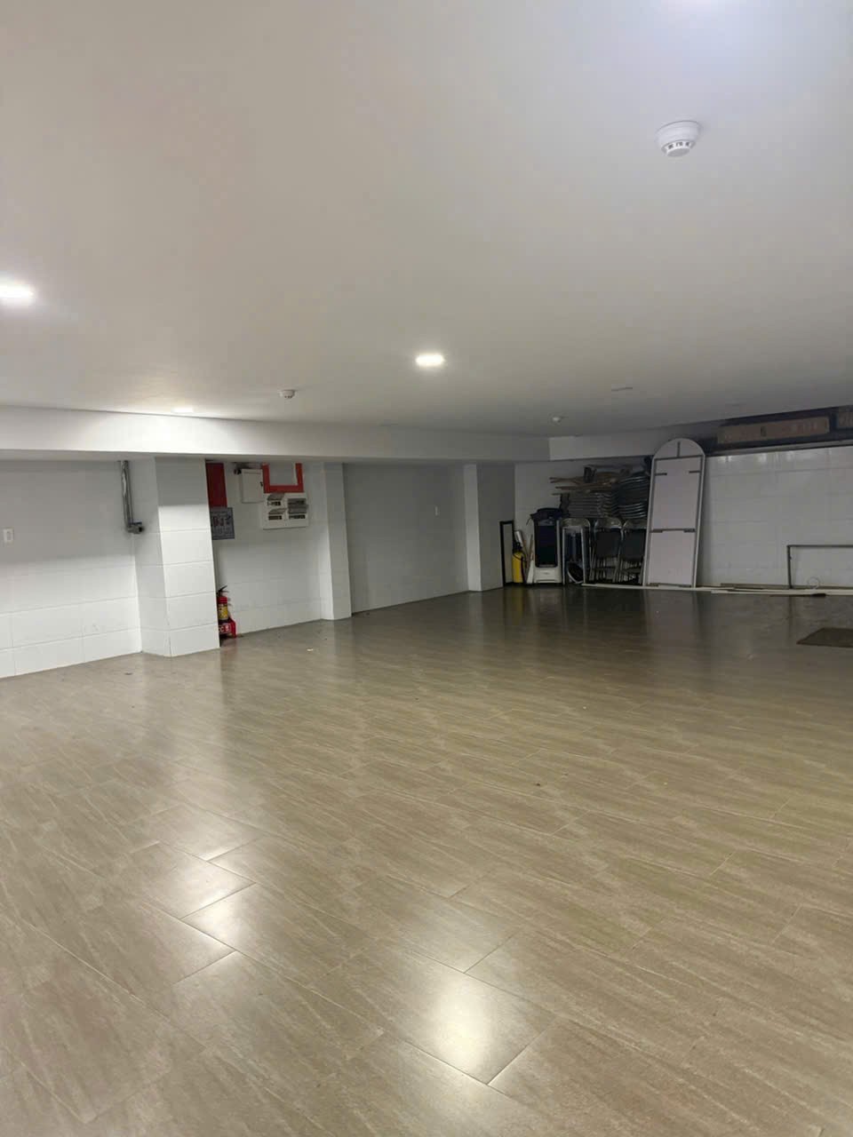 Cho thuê Nhà mặt tiền Phường Hiệp Bình Phước, Thủ Đức, Diện tích 260m², Giá 100 Triệu/tháng