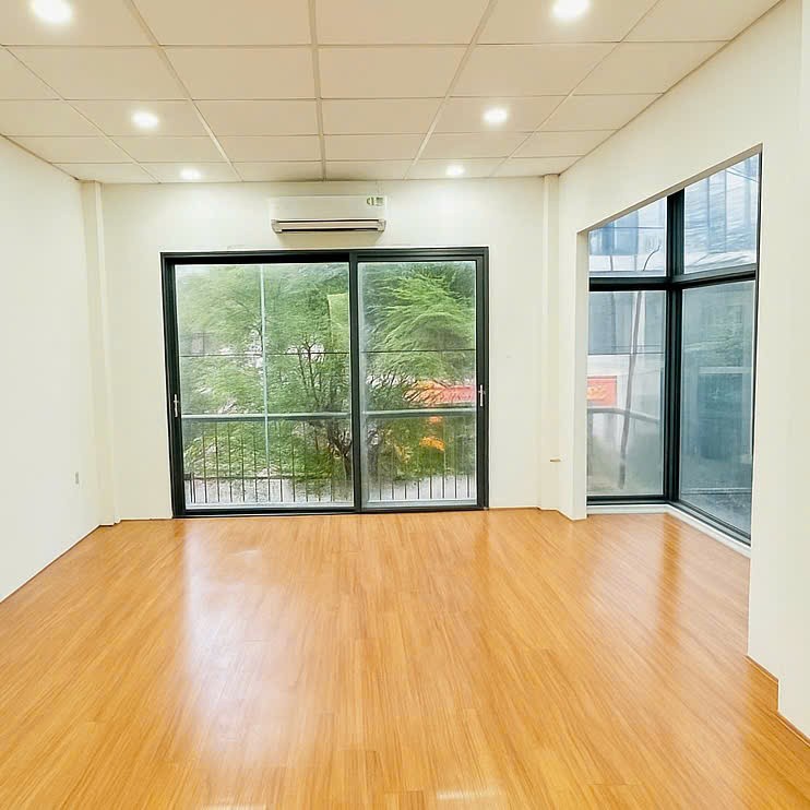 8 Tỷ nhỉnh: MẶT TIỀN Quận 10 cư xá Đồng Tiến, căn góc 2 mặt tiền 3 tầng, thu nhập 1Ty3. 0933910039 4