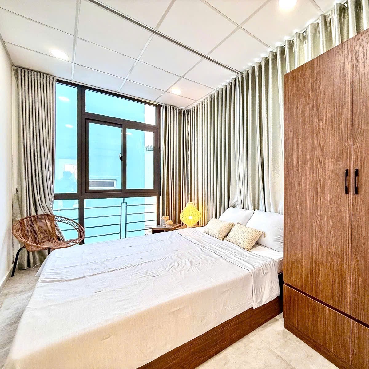 5 Tỷ nhỉnh: VĨNH VIỄN Quận 10, 3mx11m, 4 tầng 4 Phòng ngủ Full nội thất Ở ngay Thuê liền 0933910039 2