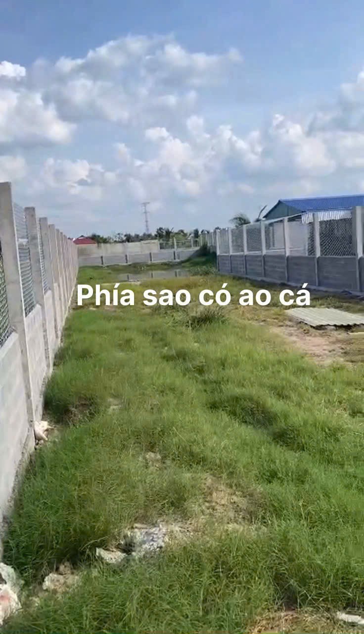 800m2 đất ( có 200m2 thổ) xã Thạnh Đức , Bến Lức , Long An giá 2,3 tỷ 2