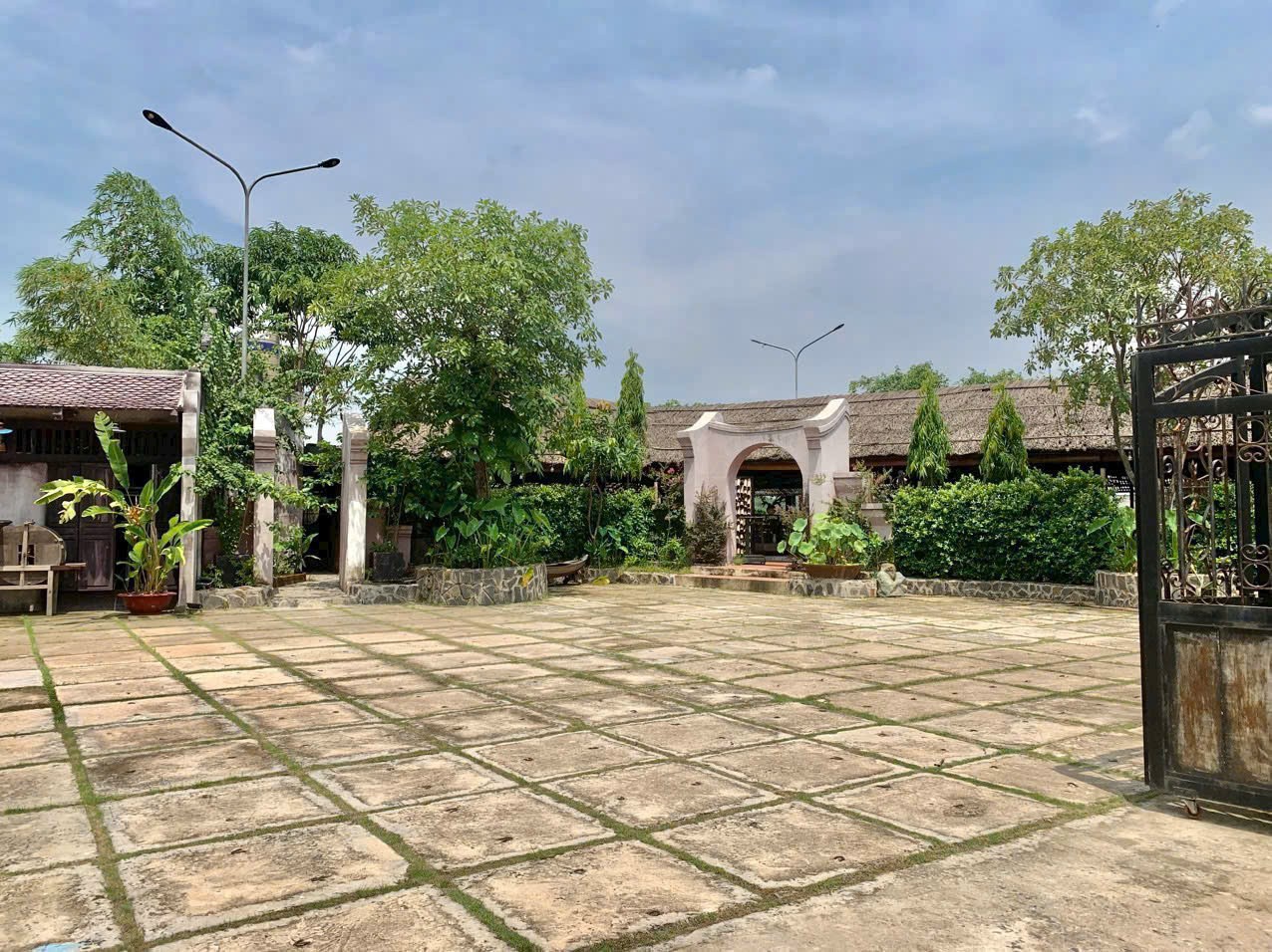 Cho thuê Mặt bằng Phường Long Thạnh Mỹ, Quận 9, Diện tích 1500m², Giá 30 Triệu/tháng 4