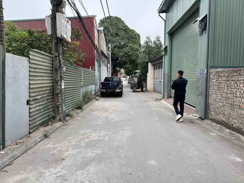 Bán 46,6m2 đất lô góc mặt đường xóm 1 Đông Dư - Vị trí vàng, ô tô tránh, kết nối đường 379 Ecopark