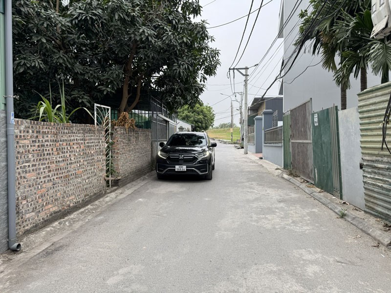Bán 46,6m2 đất lô góc mặt đường xóm 1 Đông Dư - Vị trí vàng, ô tô tránh, kết nối đường 379 Ecopark 2