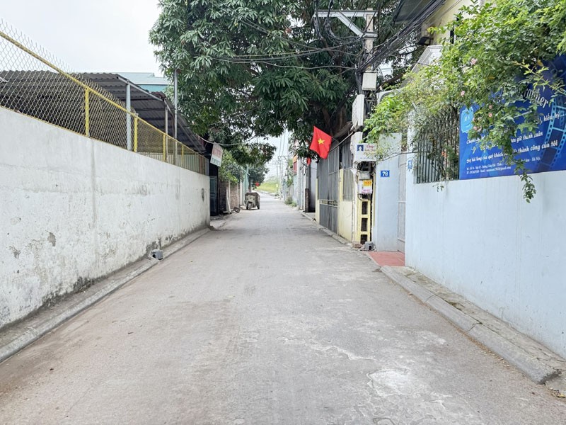 Bán 46,6m2 đất lô góc mặt đường xóm 1 Đông Dư - Vị trí vàng, ô tô tránh, kết nối đường 379 Ecopark 5