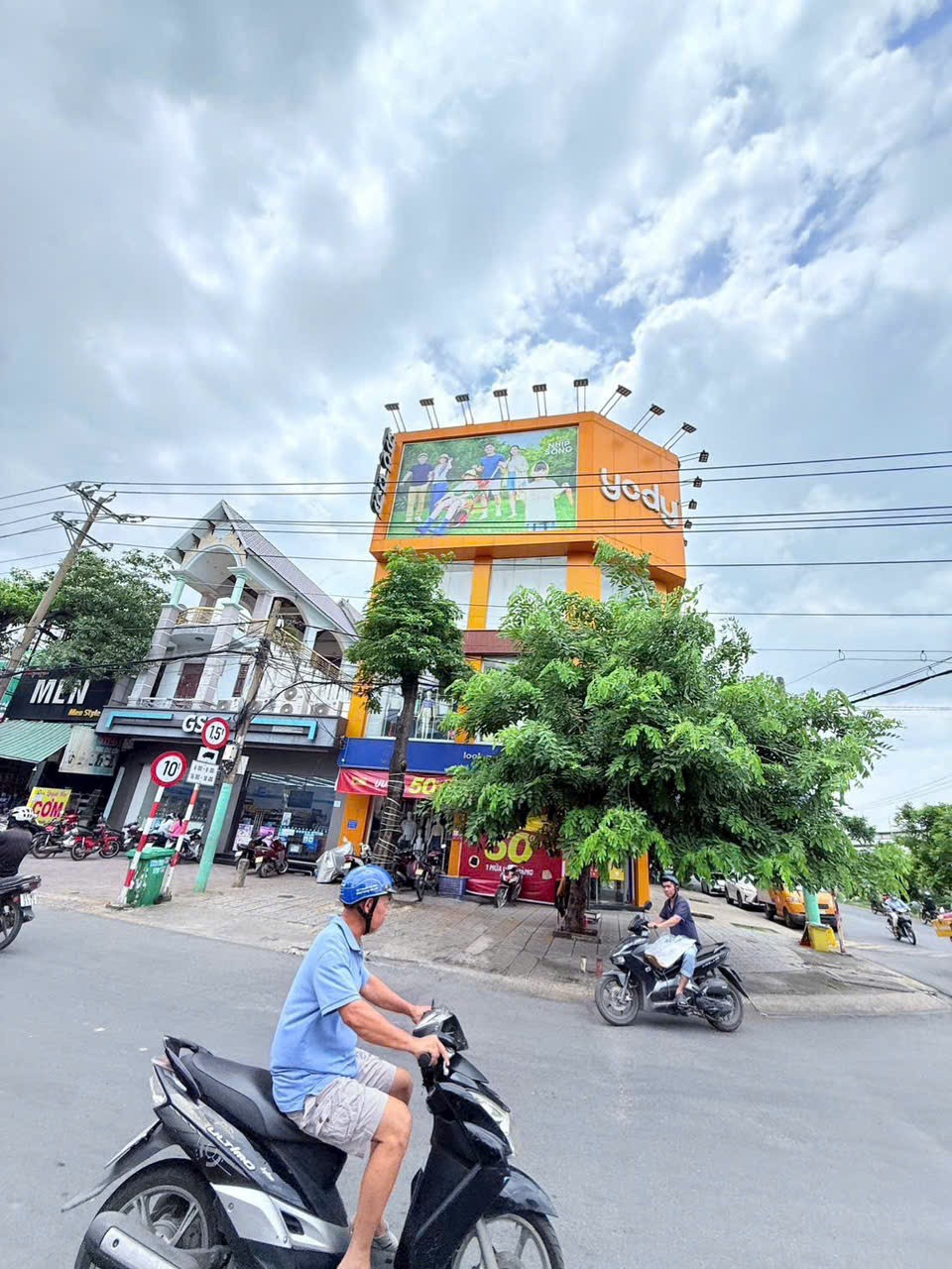 Cần bán Nhà mặt tiền Dĩ An, Bình Dương, Diện tích 380m², Giá 35 Tỷ 3