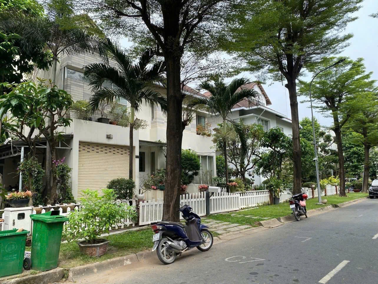 Cần bán Biệt thự Phường An Khánh, Quận 2, Diện tích 372m², Giá 0200 Tỷ 2