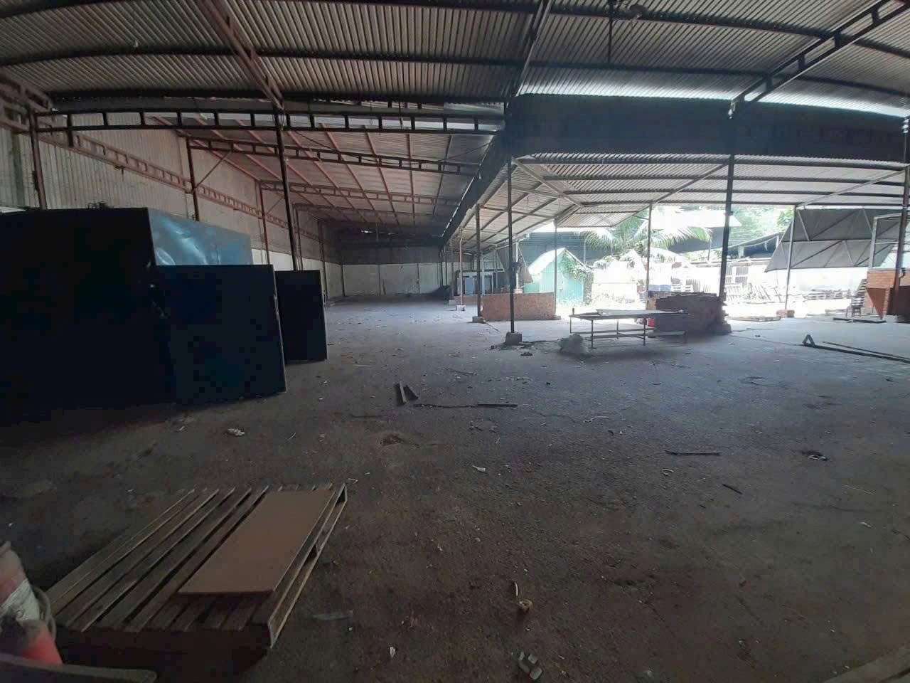 Nhà xưởng / Nguyễn Thị Rành , xã An Nhơn Tây tổng dt 1900m2 giá 11,5 tỷ 2
