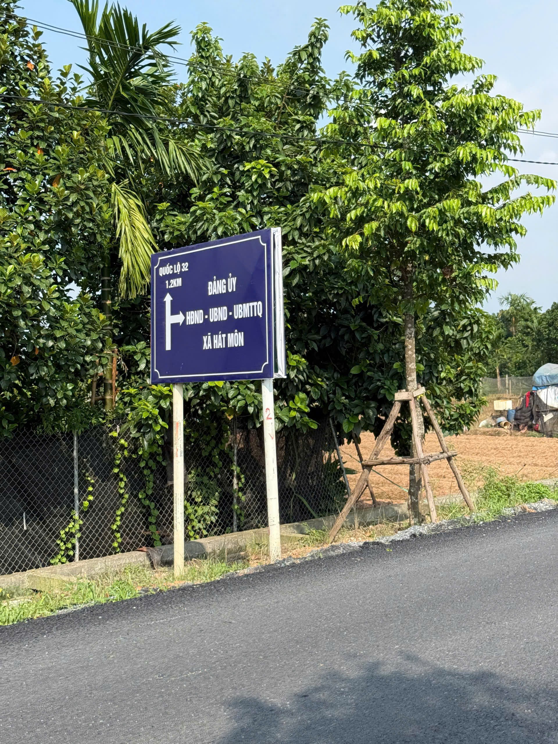 CC CHỊ GÁI NHỜ BÁN MẢNH ĐÂT 71M  TAM THUẤN _ HÁT MÔN _ HÀ NỘI. ĐƯỜNG THÔNG OTO GẦN CƠ QUAN HÀNH 3