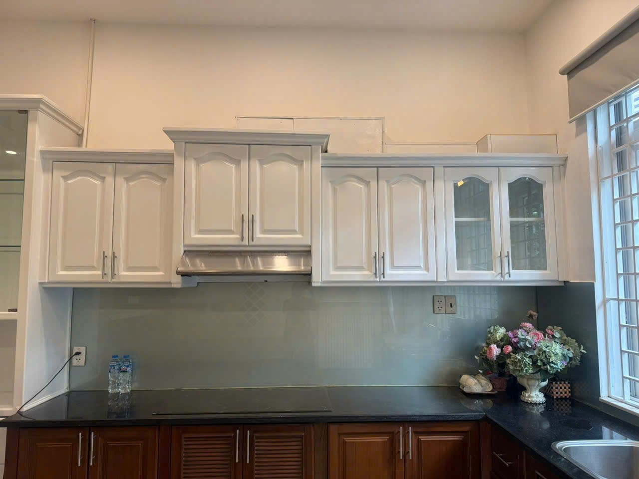 Cho thuê Nhà mặt tiền Phường Phước Long B, Quận 9, Diện tích 350m², Giá 82 Triệu/tháng