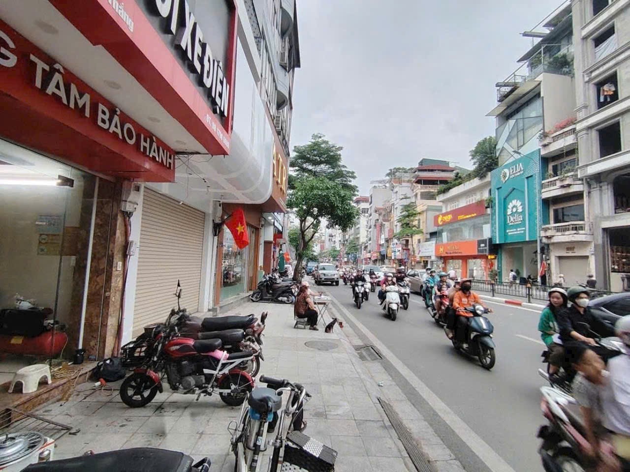 PHỐ VIP TÔN ĐỨC THẮNG – TRUNG TÂM ĐỐNG ĐAVỊ TRÍ ĐẮC ĐỊA – GẦN VĂN MIẾU QUỐC TỬ GIÁM, tâm
