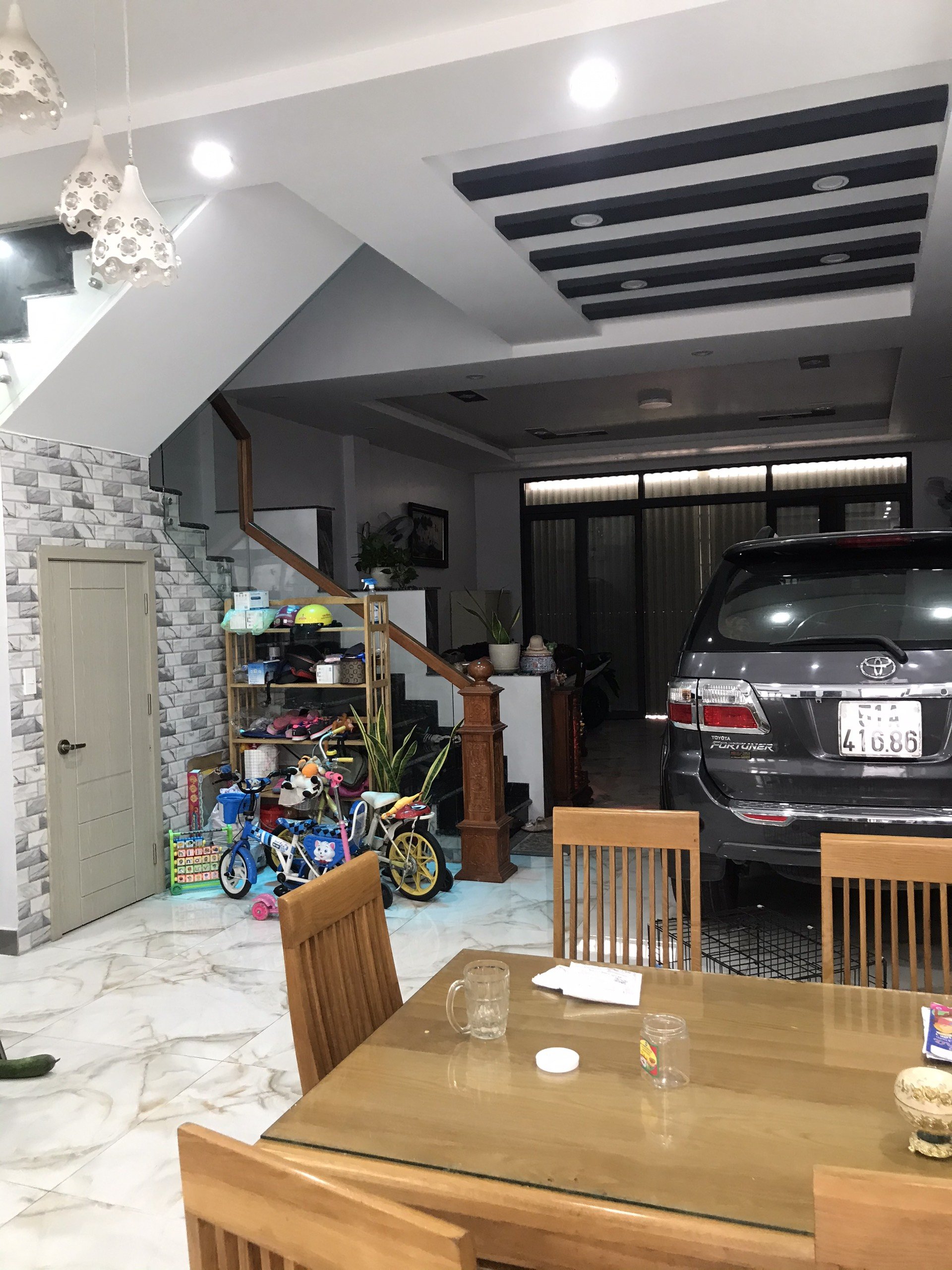 Cần bán Nhà mặt tiền đường Số 40, Phường Tân Phong, Diện tích 90m², Giá 23 Tỷ 1