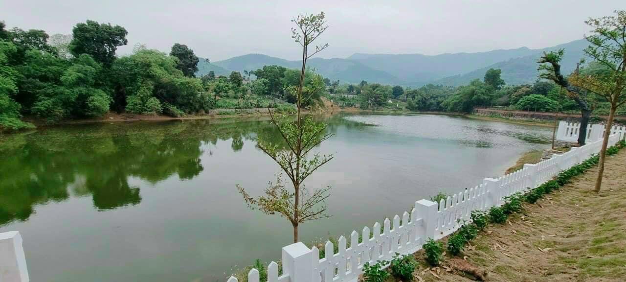 Bán đât nghỉ dưỡng Cư Yên - Lương Sơn 1700m bám hồ Khoáng Bưởi 2