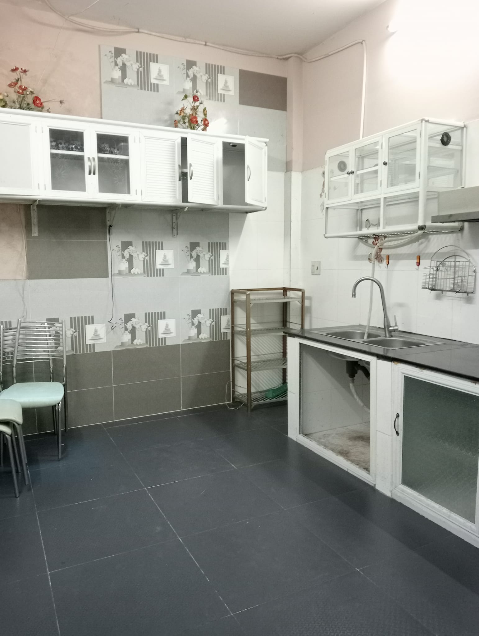 SIÊU PHẨM TÂN BÌNH - 4 TẦNG BTCT - 2 CĂN RA HẺM Ô TÔ - 48M2 - CHỈ HƠN 4 TỶ 3