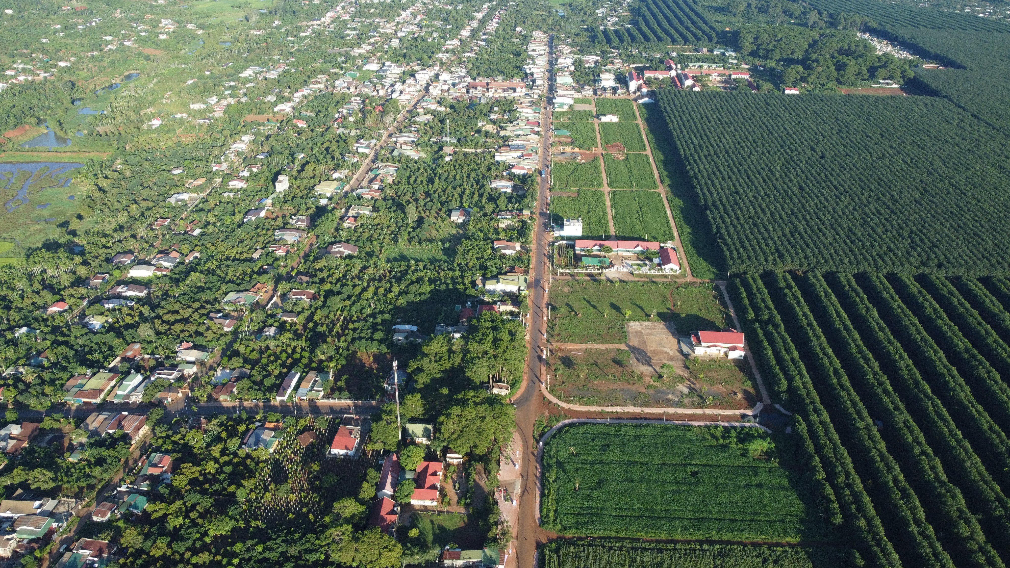 Cần chuyển nhượng 5 lô liền kề mặt tiền chợ Phú Lộc Krông Năng 9