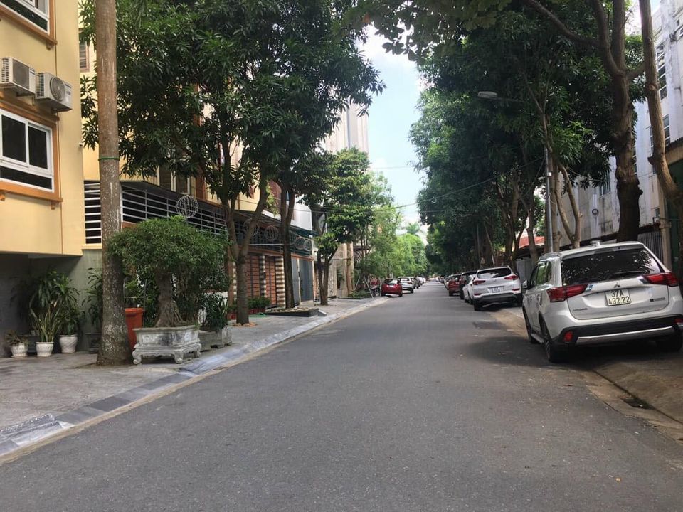 Cần bán Biệt thự đường Lê Nin, Phường Hưng Phúc, Diện tích 259m², Giá 17.5 Tỷ