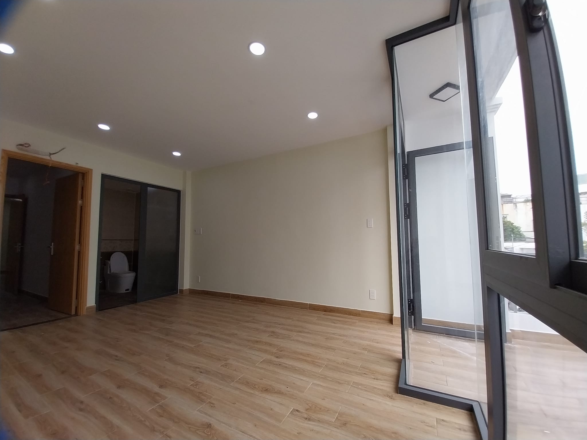 NHÀ 4 LẦU MỚI XÂY PHƯỜNG 15,QUẬN TÂN BÌNH - ĐƯỜNG NHỰA 5M - DT 4 X 15,3M 5