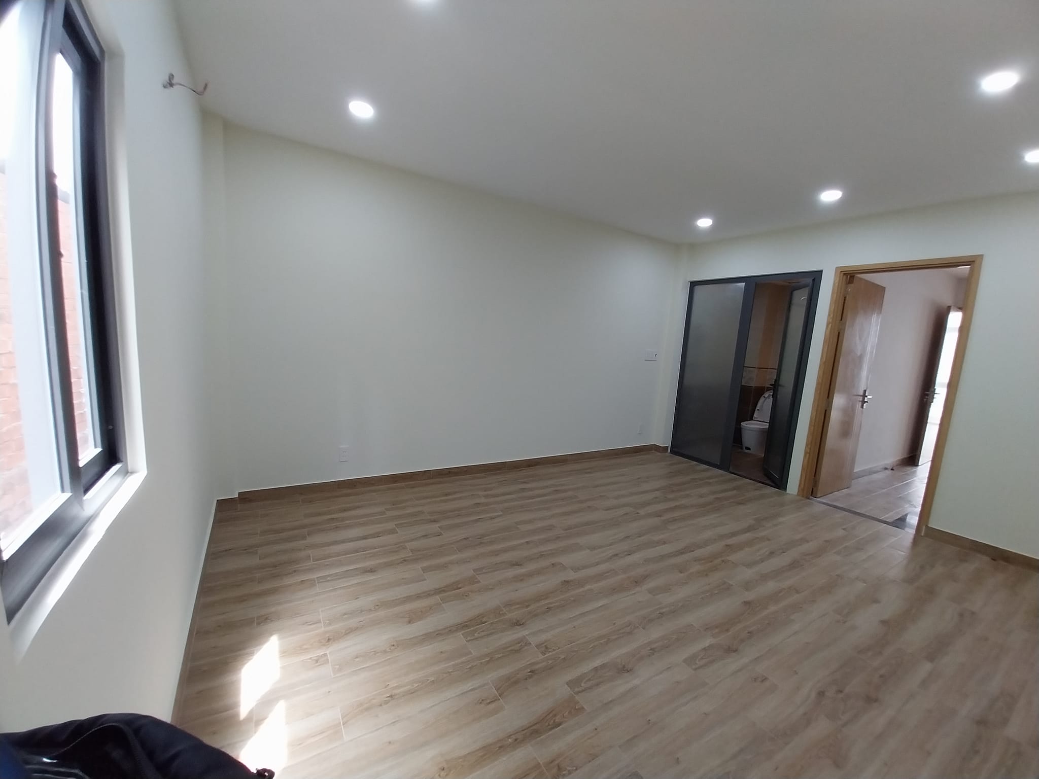 NHÀ 4 LẦU MỚI XÂY PHƯỜNG 15,QUẬN TÂN BÌNH - ĐƯỜNG NHỰA 5M - DT 4 X 15,3M 7
