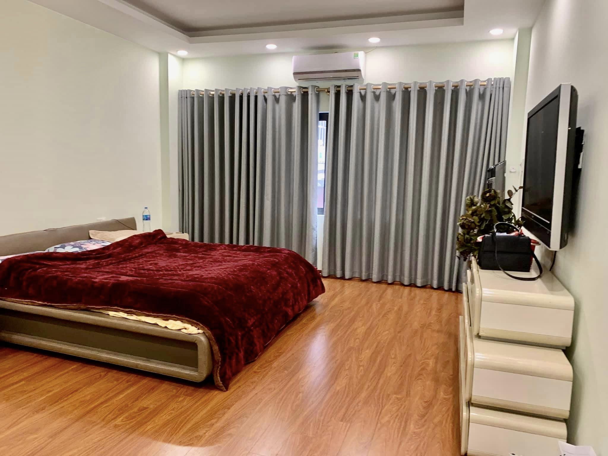 Nhà đẹp, giá rẻ không tưởng, ngõ ba gác, Khương Trung, Thanh Xuân, 42m2x5T, mà chỉ 3.75 tỷ