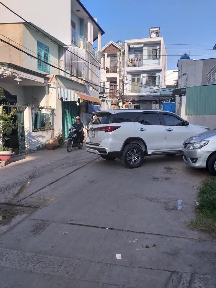 Cần bán Nhà mặt tiền đường Nguyễn Thị Tú, Phường Bình Hưng Hòa B, Diện tích 180m², Giá 5 Tỷ 6