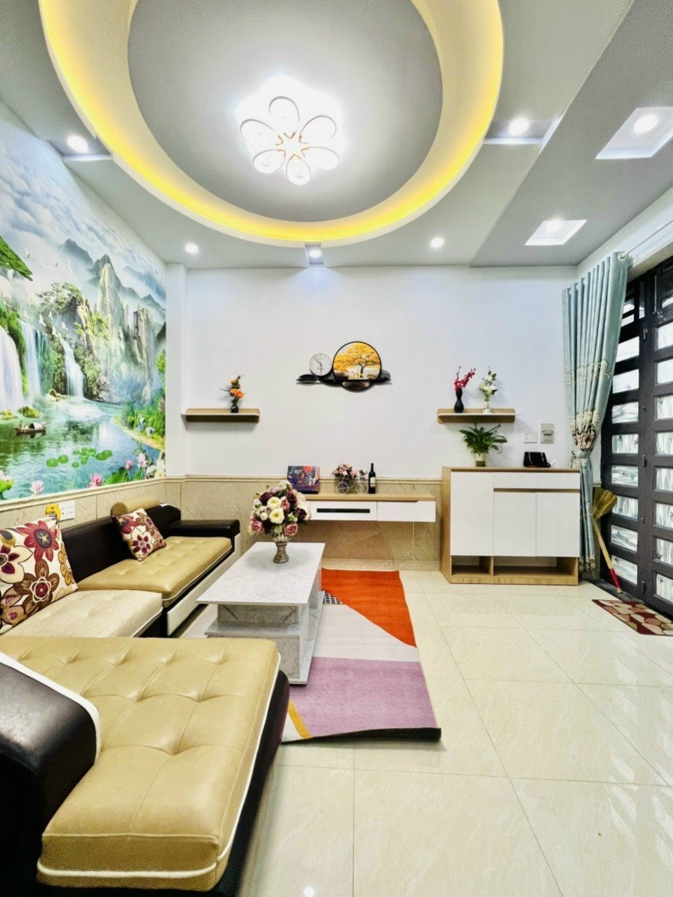 Nhà đẹp, Trần Văn Hoàng, 6 x 7m, 3 lầu, khu yên tĩnh, Tân Bình, Diện tích: 42m², Giá: 5.6 Tỷ - LH: 0909284886 6