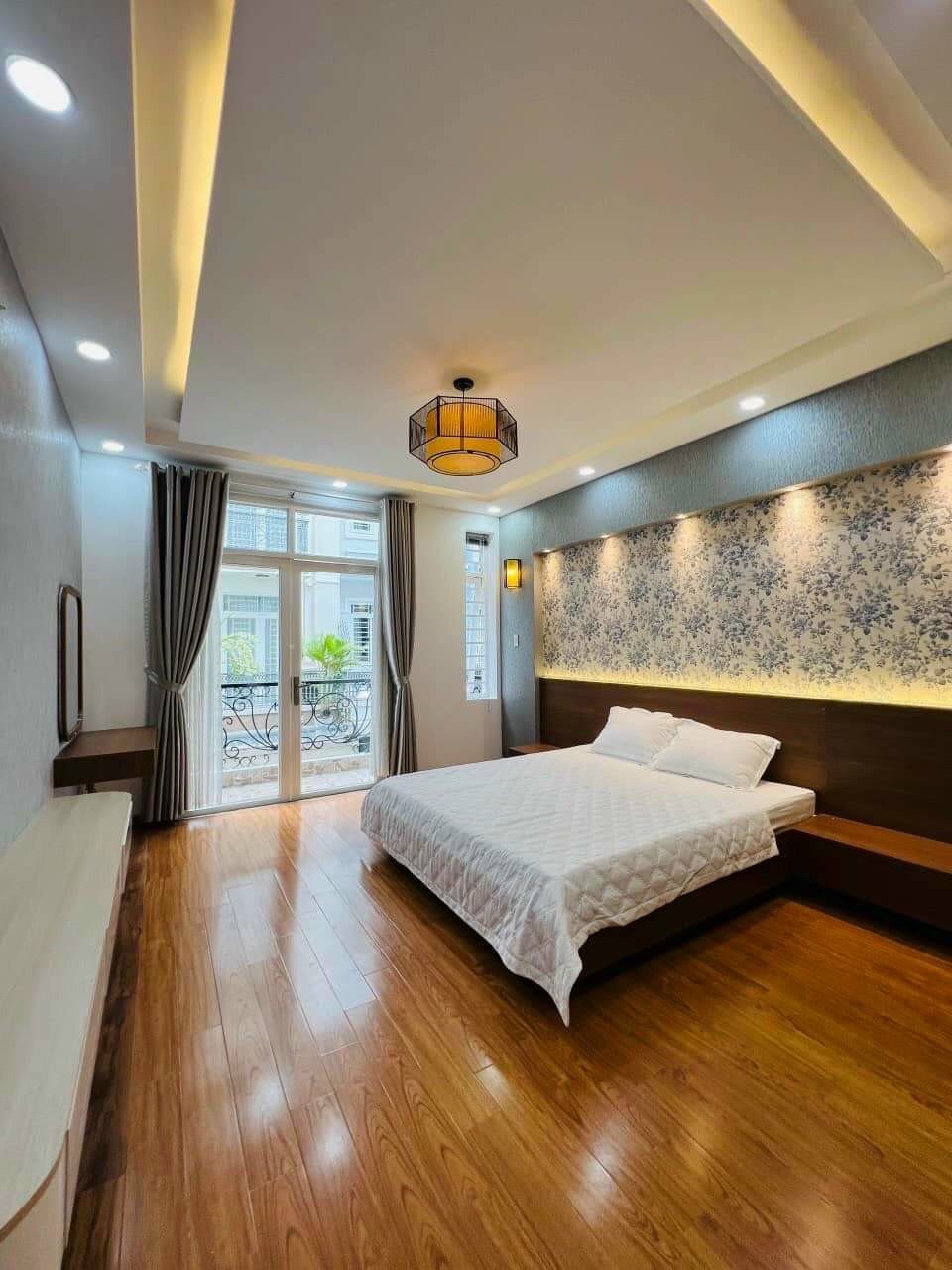 Nhà đẹp, Huỳnh Văn Bánh, 4 x 14m, 3 lầu, tiện ích, Phú Nhuận, Diện tích: 56m², Giá: 8.9 Tỷ - LH: 0939063692 5