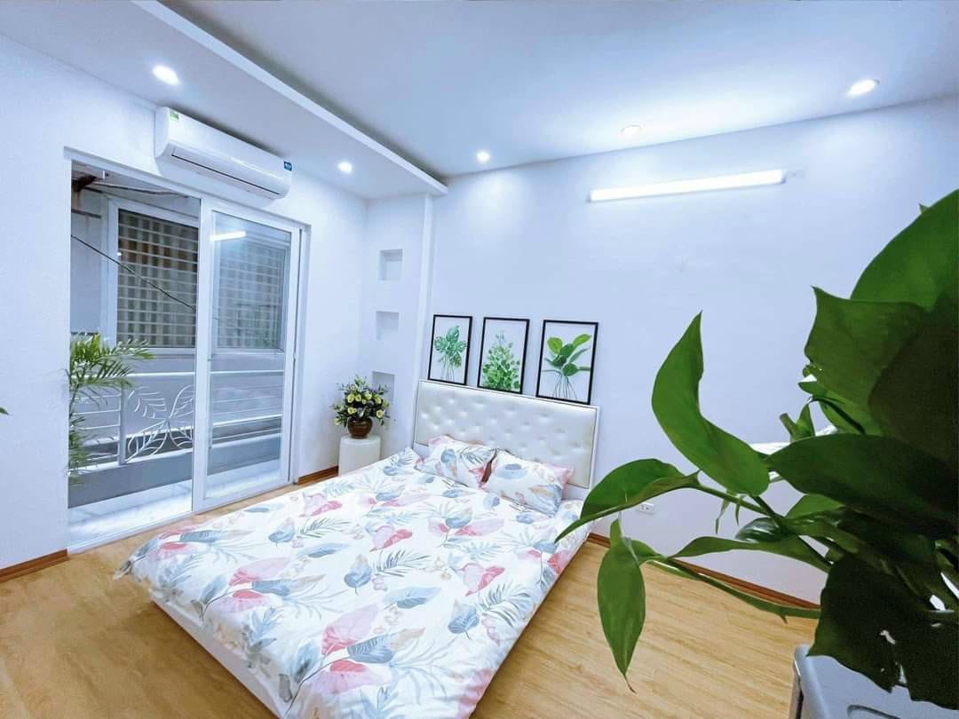 Cần bán Nhà mặt tiền Phường Láng Hạ, Đống Đa, Diện tích 80m², Giá 13.7 Tỷ