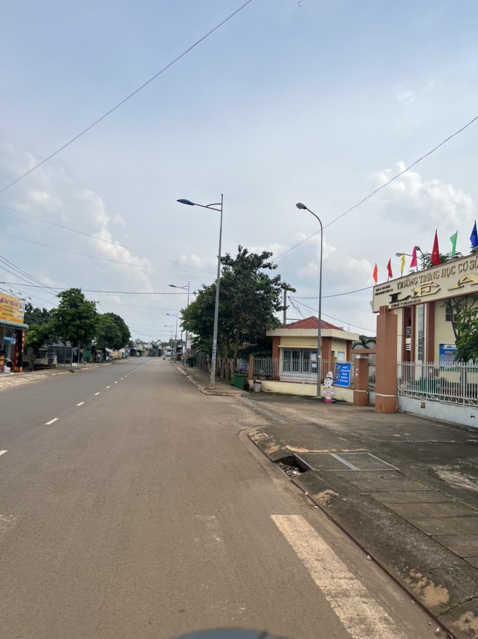 Cần bán Đất đường Quốc lộ 1A, Xã Bình Lộc, Diện tích 100m², Giá 1.2 Tỷ