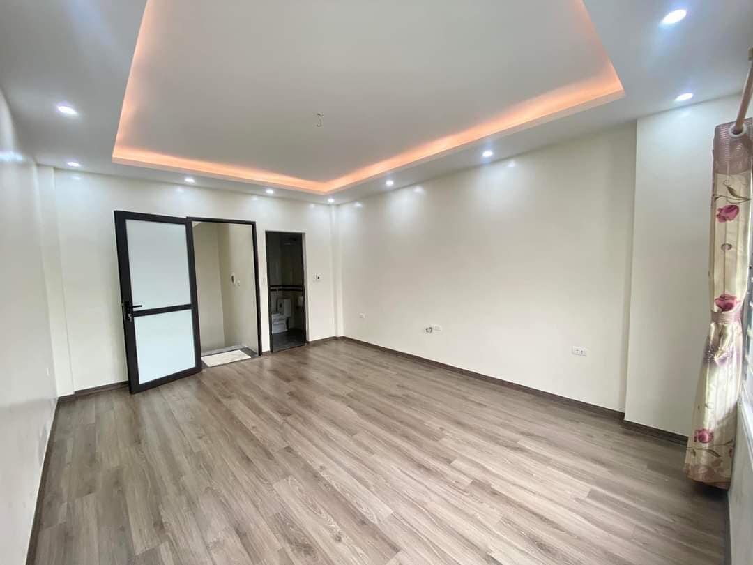 Cần bán Nhà mặt tiền đường Nam Dư, Phường Lĩnh Nam, Diện tích 31m², Giá 2.850.000.000 Tỷ 2