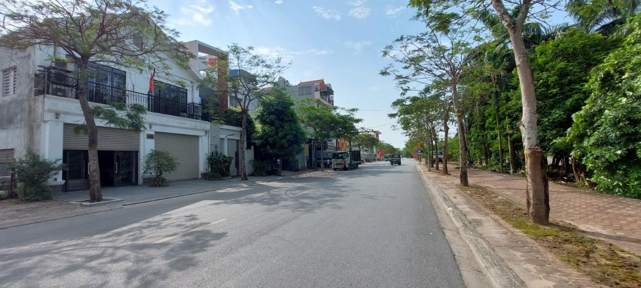 Chính chủ cần bán mảnh đất gần 100m2 ngay tại trung tâm Long Biên- Hà Nội 3