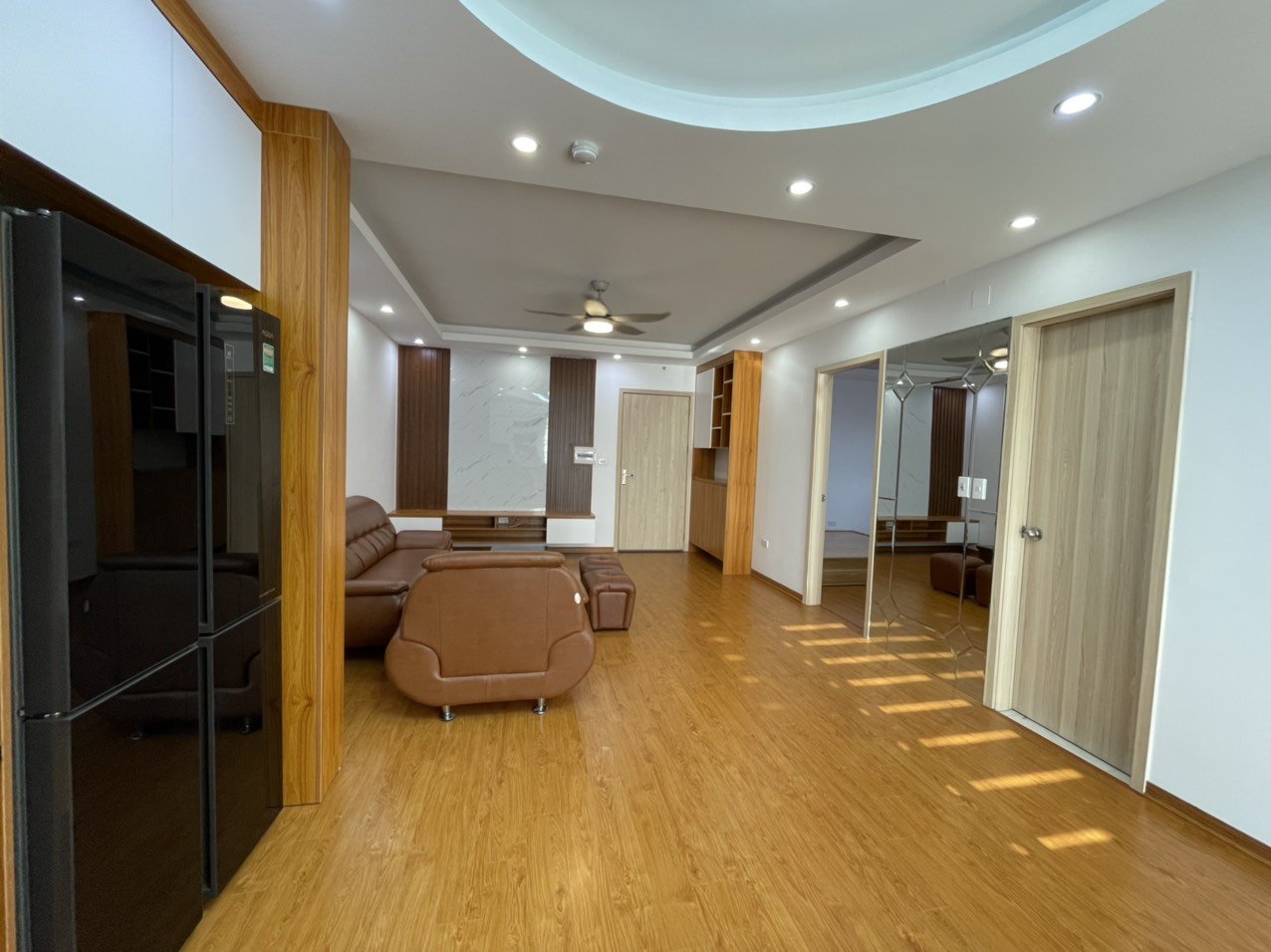 Chính chủ cần bán căn hộ góc siêu đẹp đầy đủ nội thất đẹp tại KDT Thanh Hà Cienco 5 3