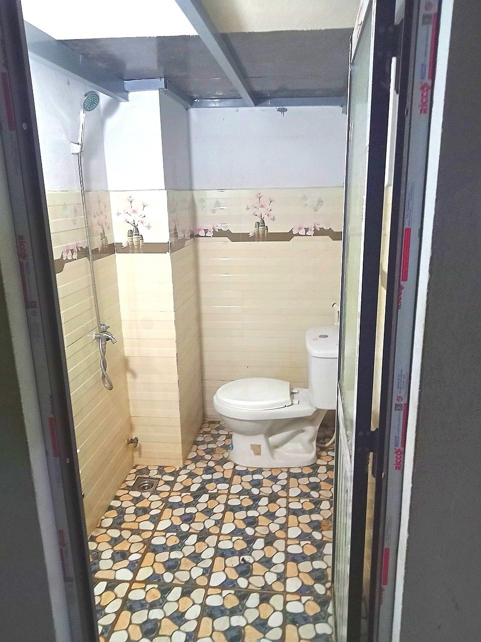 BÁN NHÀ TRƯỜNG CHINH, Ô TỖ ĐỖ CỬA, 70M2 CHỈ 2 TỶ HƠN 0929515355