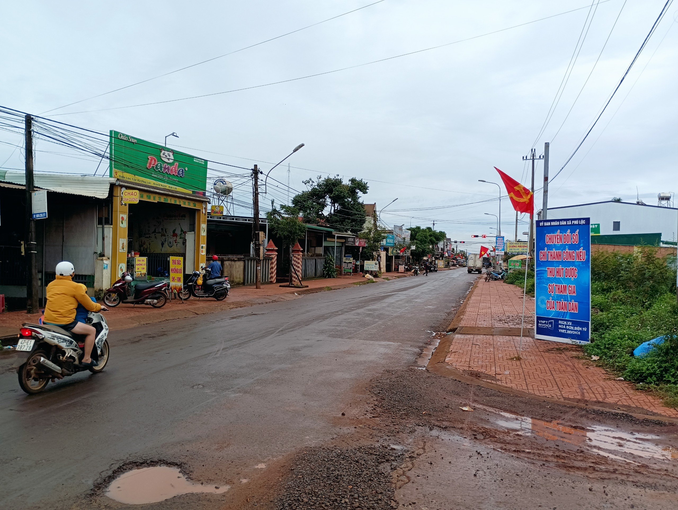 Chính chủ bán 2 lô đất mặt tiền đường lớn tại trung tâm hành chính mới Phú Lộc, Huyện Krông Năng. 3
