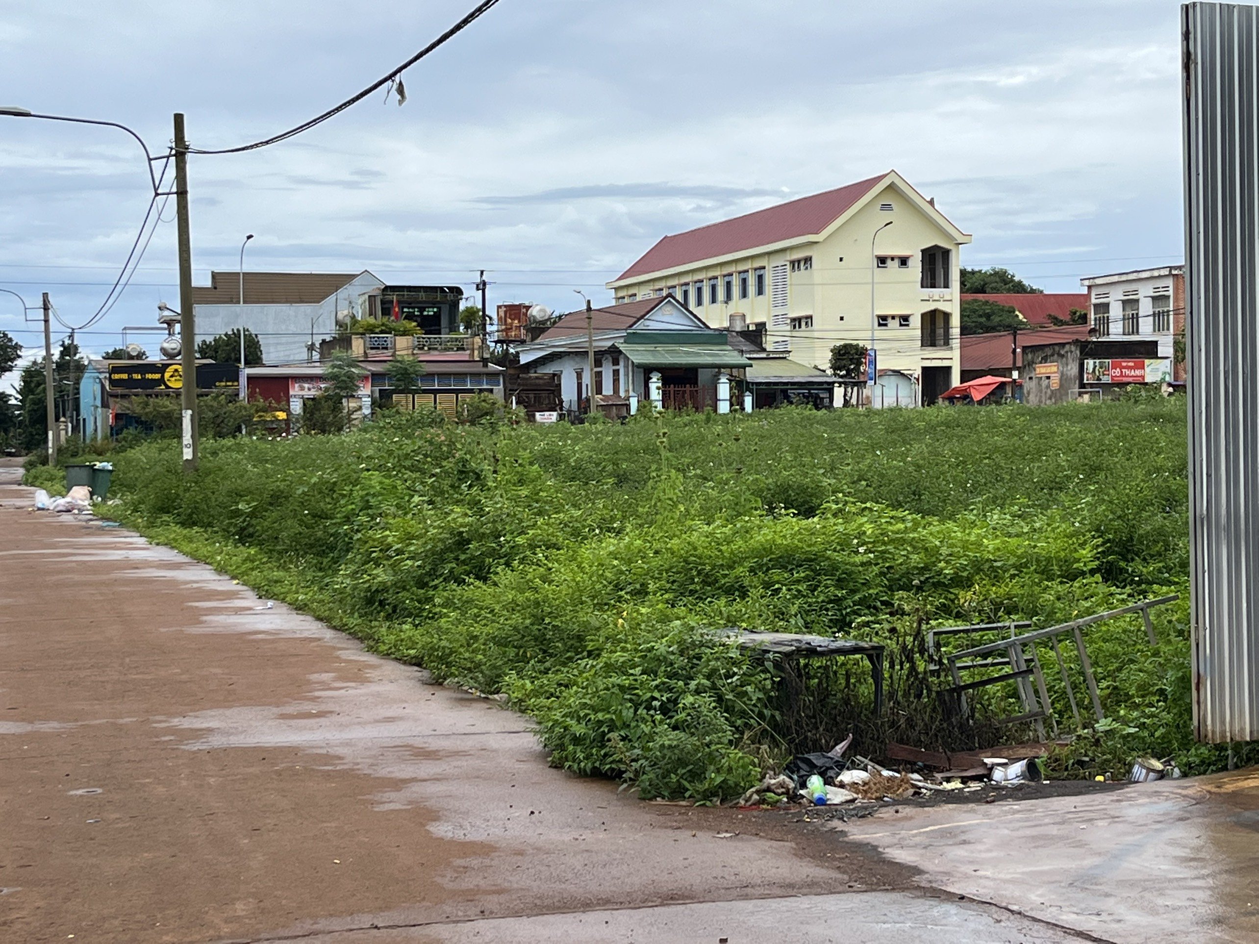 Cần bán gấp đất nền ngay chợ Phú Lộc – ngay trung tâm Krông Năng – Dak lak 3