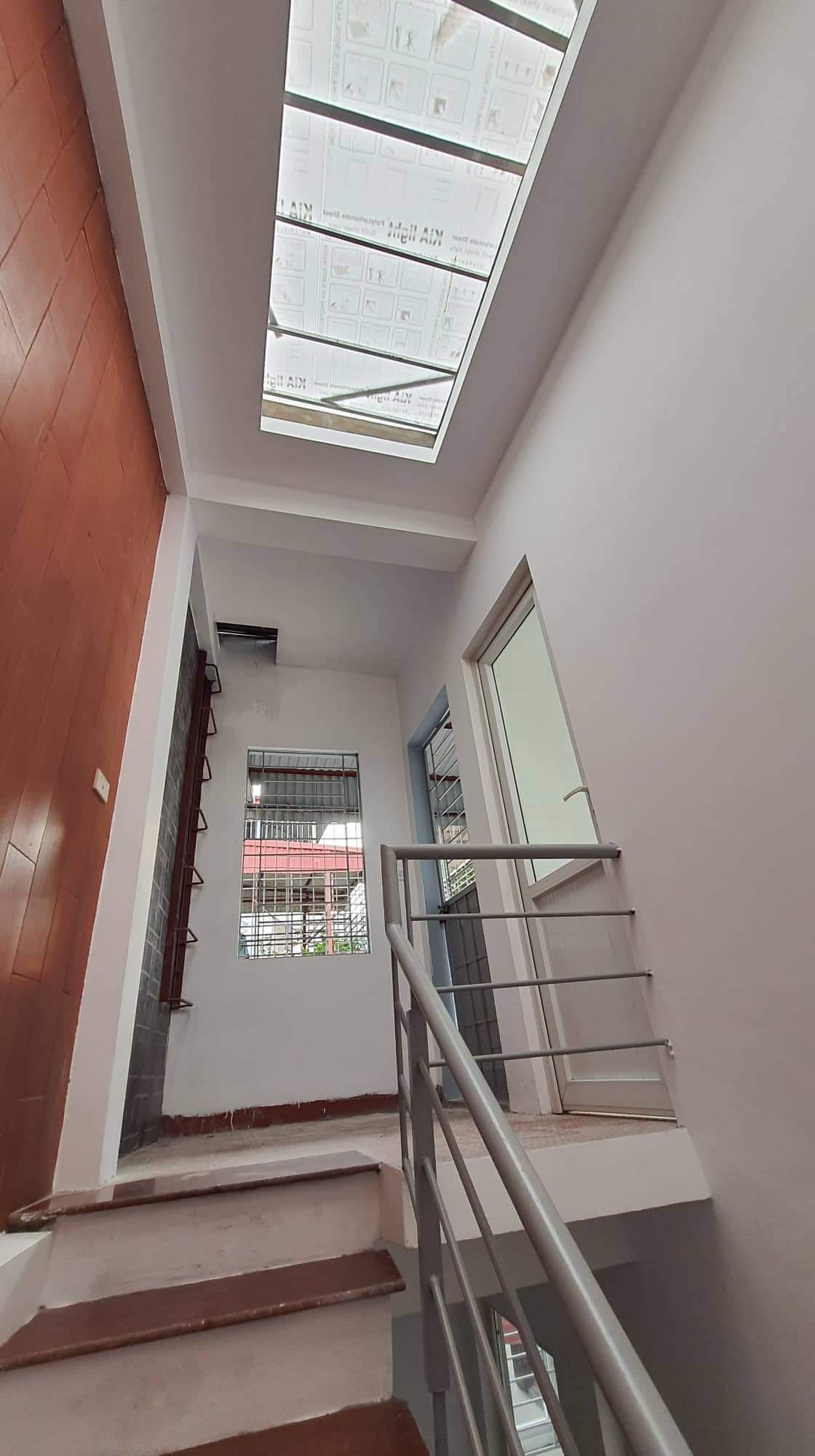 Cần bán Nhà ở đường Lê Hồng Phong, Phường Hà Cầu, Diện tích 33m², Giá 3.3 Tỷ 8