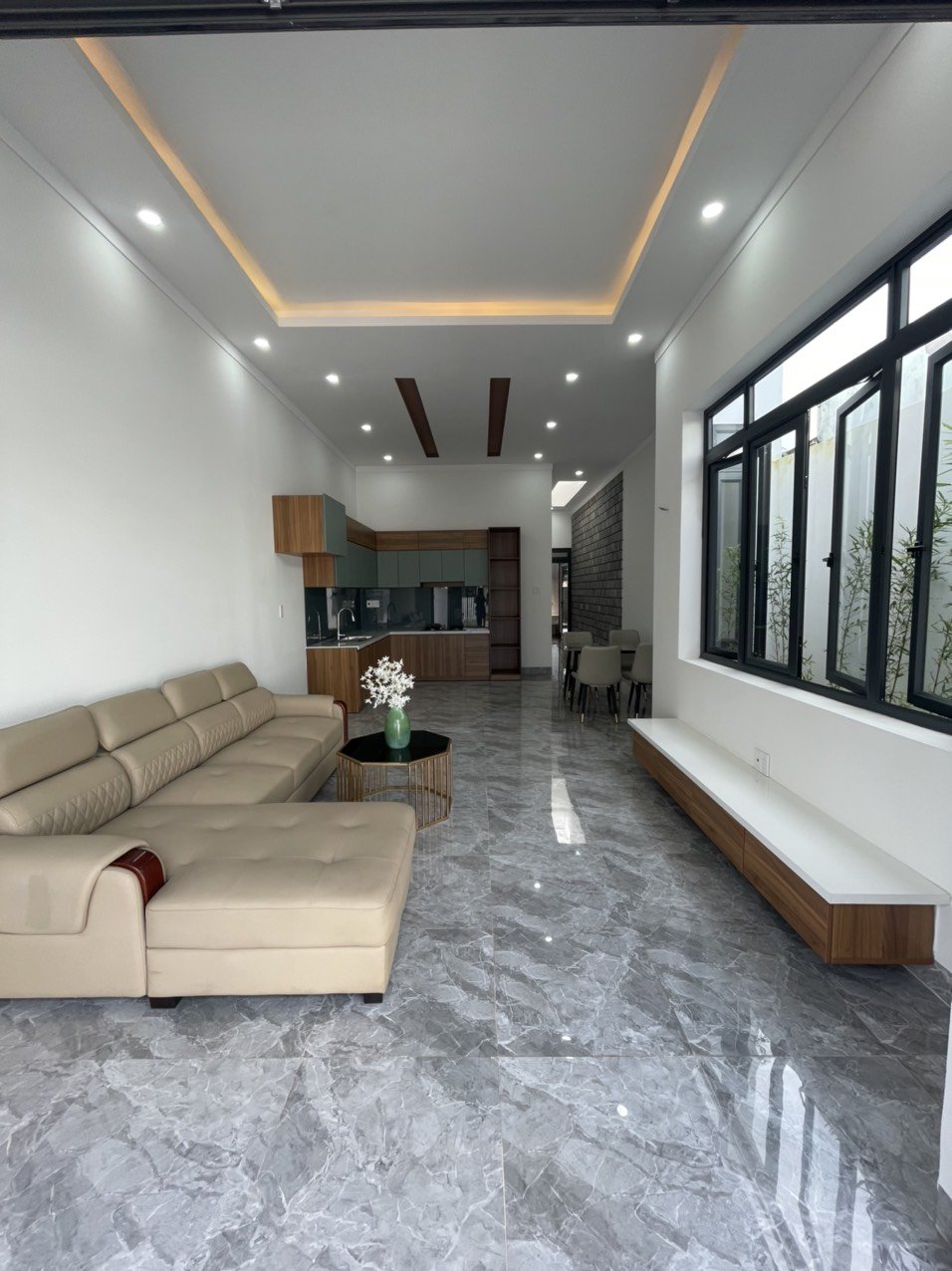 Bán nhà mới 100% siêu dài tại Hoà Thuận, BMT 29