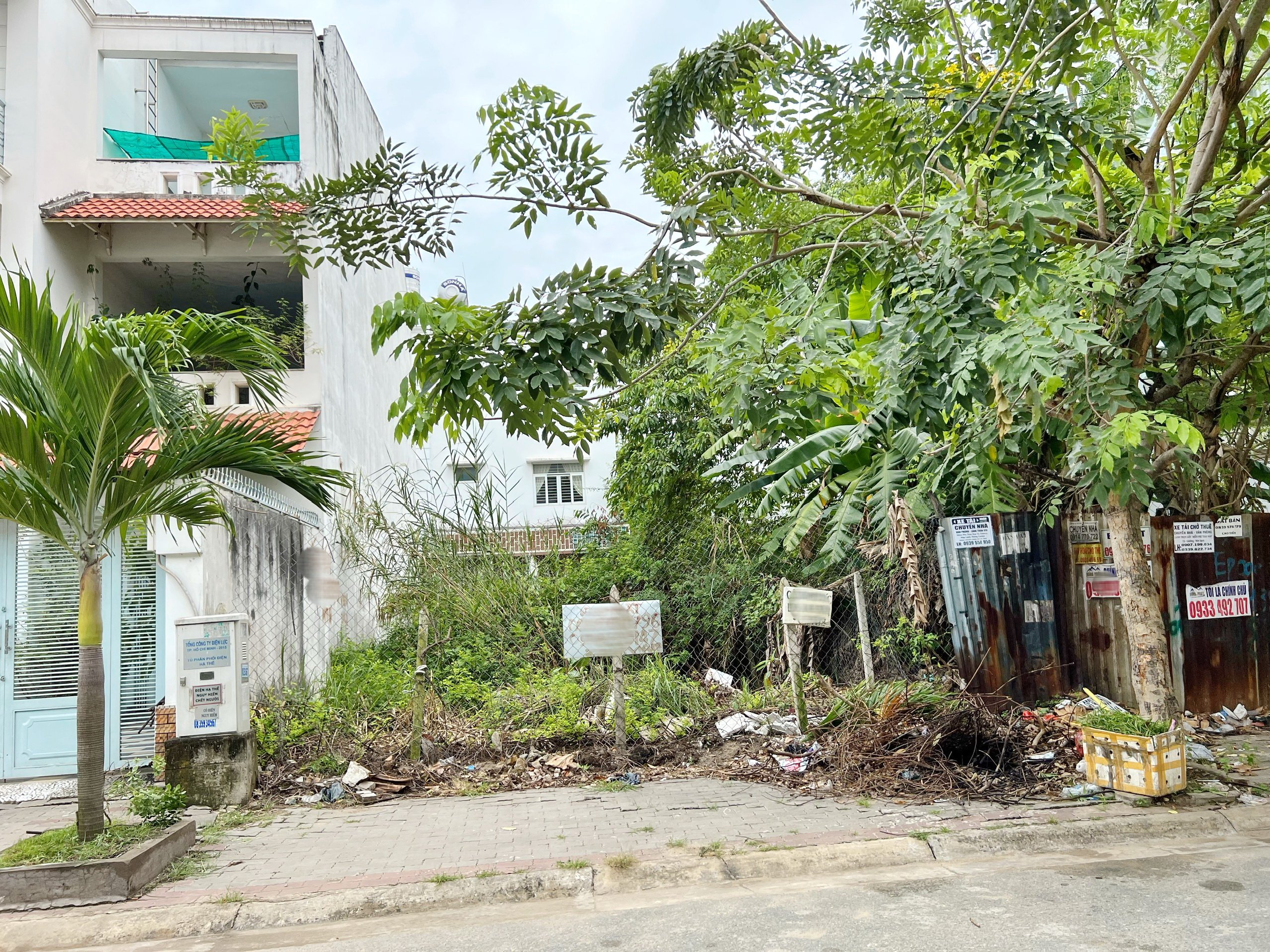 Bán lô đất Mặt Tiền SAVIMEX tiện xây mới, P. Phú Thuận, Quận 7 1