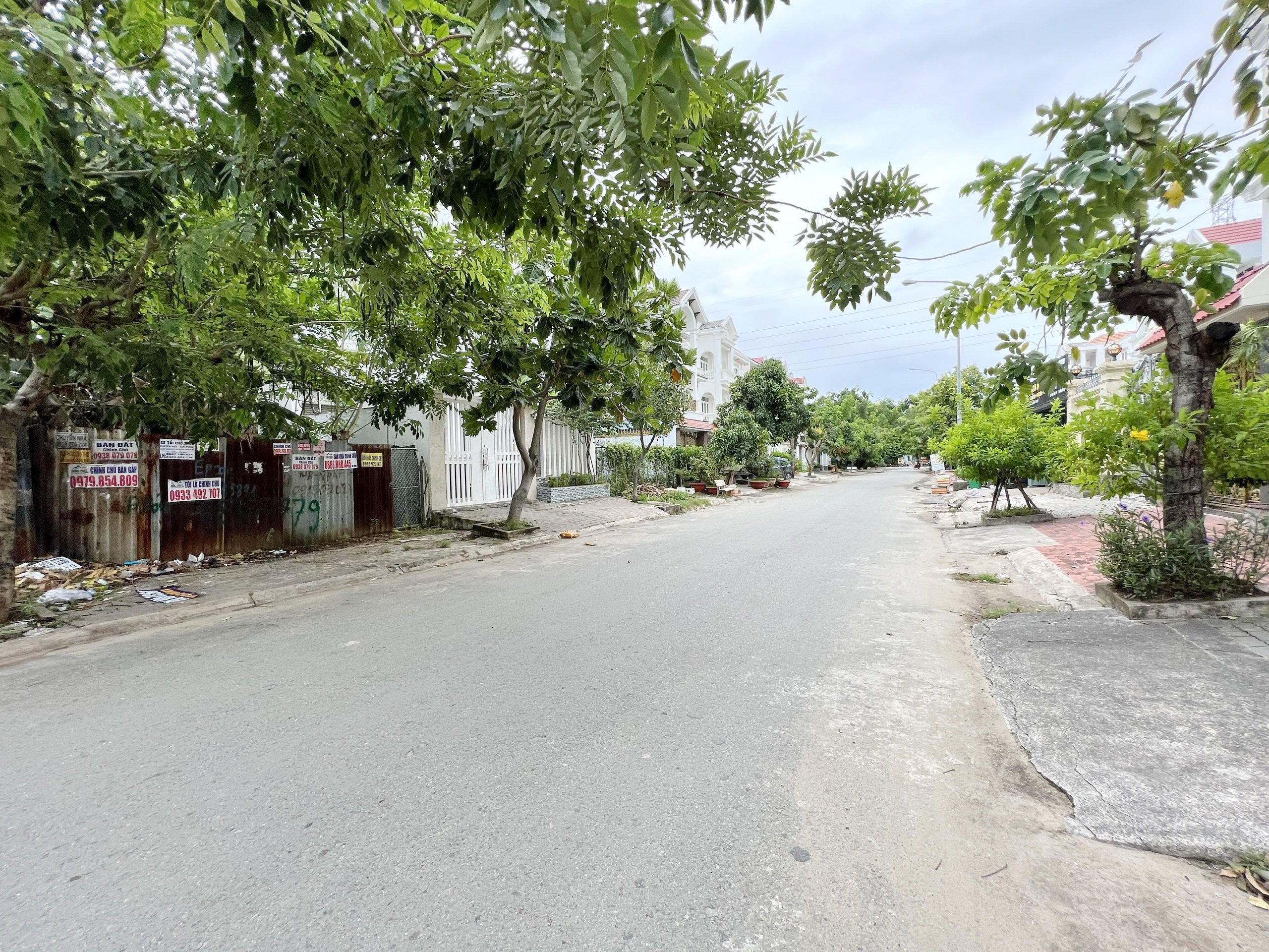Bán lô đất Mặt Tiền SAVIMEX tiện xây mới, P. Phú Thuận, Quận 7 2