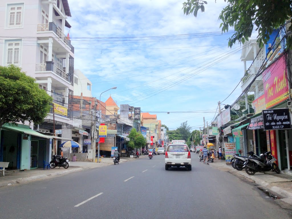Cho thuê Nhà mặt tiền đường Trần Đồng, Phường 3, Diện tích 200m², Giá 25 Triệu/tháng