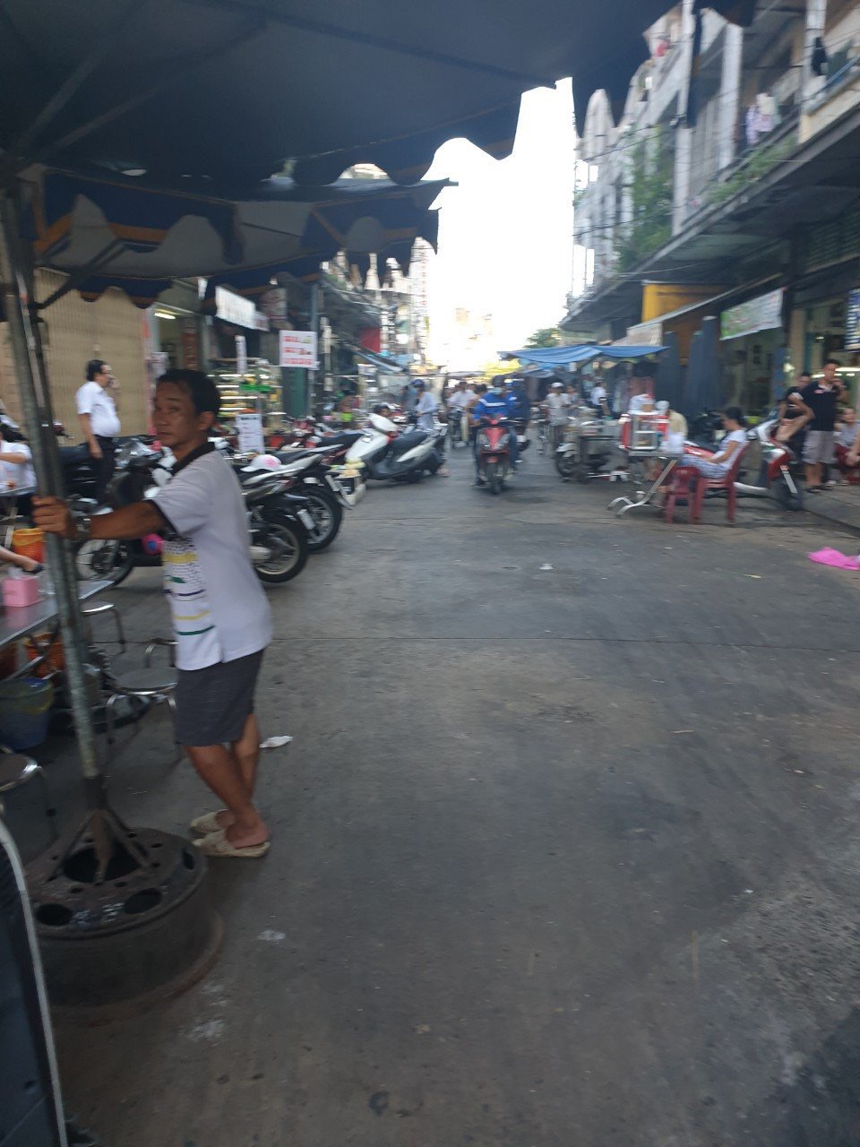Nhà phố rẻ tiện kinh doanh 4 x 17m Chợ Phùng Hưng Q5 TP.HCM 3