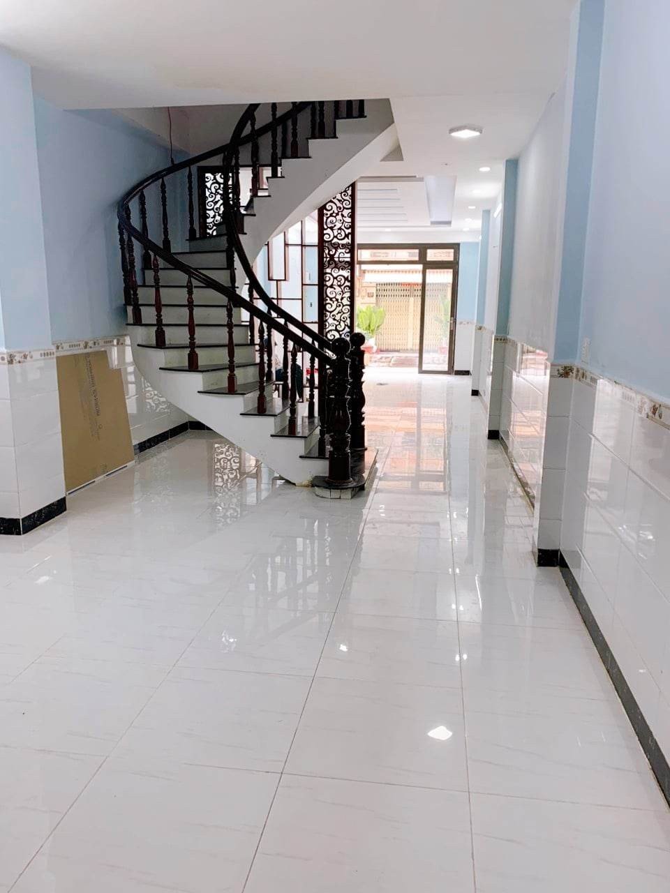 bán nhà Quận 6 72 m2 giá 10 tỷ 95.