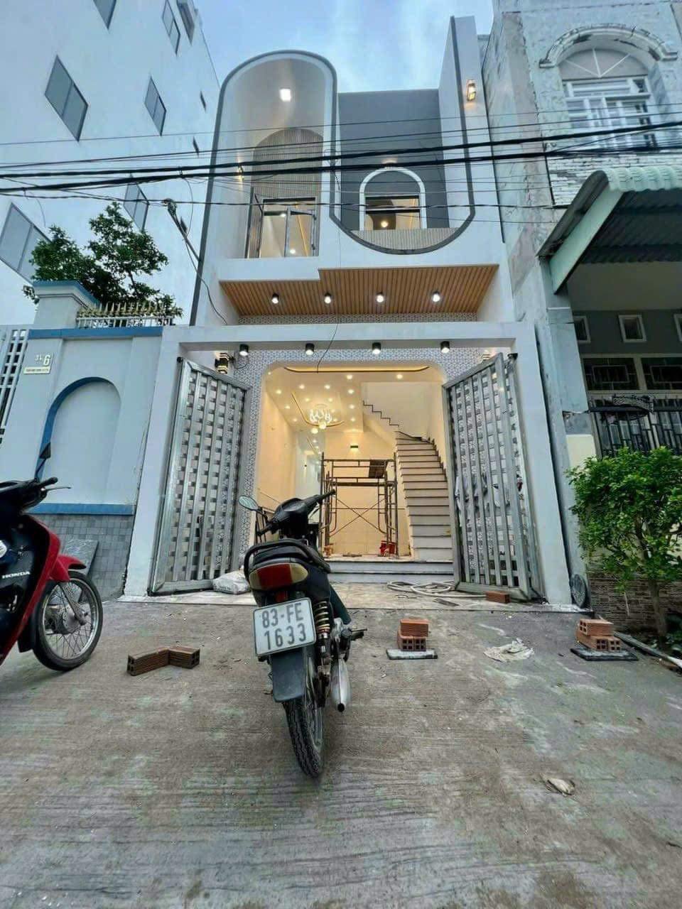 Cần bán Nhà mặt tiền đường Trần Bình Trọng, Phường 2, Diện tích 60m², Giá 1770 Triệu 8