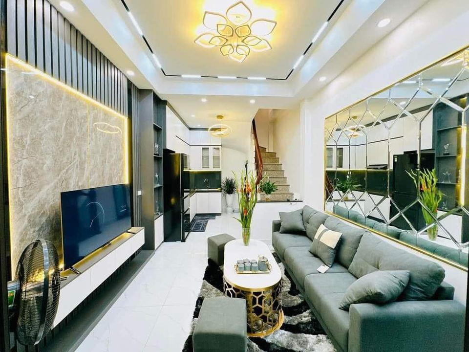 Bán nhà đẹp phố Nguyễn Văn Trỗi vị trí đẹp giá ô tô đô cách nhà 15m, chủ hạ giá còn 4xx tỉ