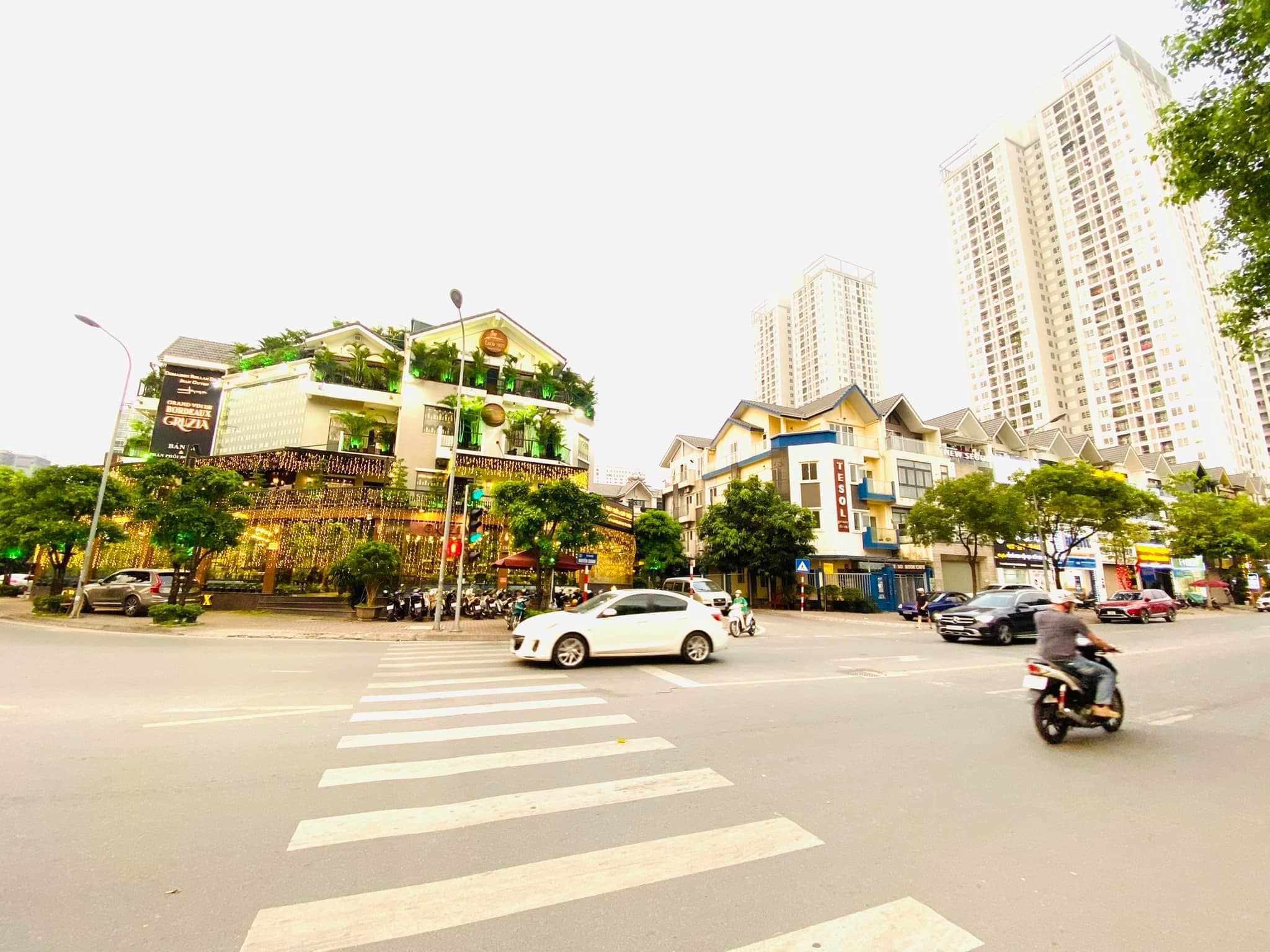 Bán Lk KĐT Nam Trung Yên 75M2, MT 6M, Vỉa hè - ô tô tránh - kinh doanh giá hơn 20 tỷ 2