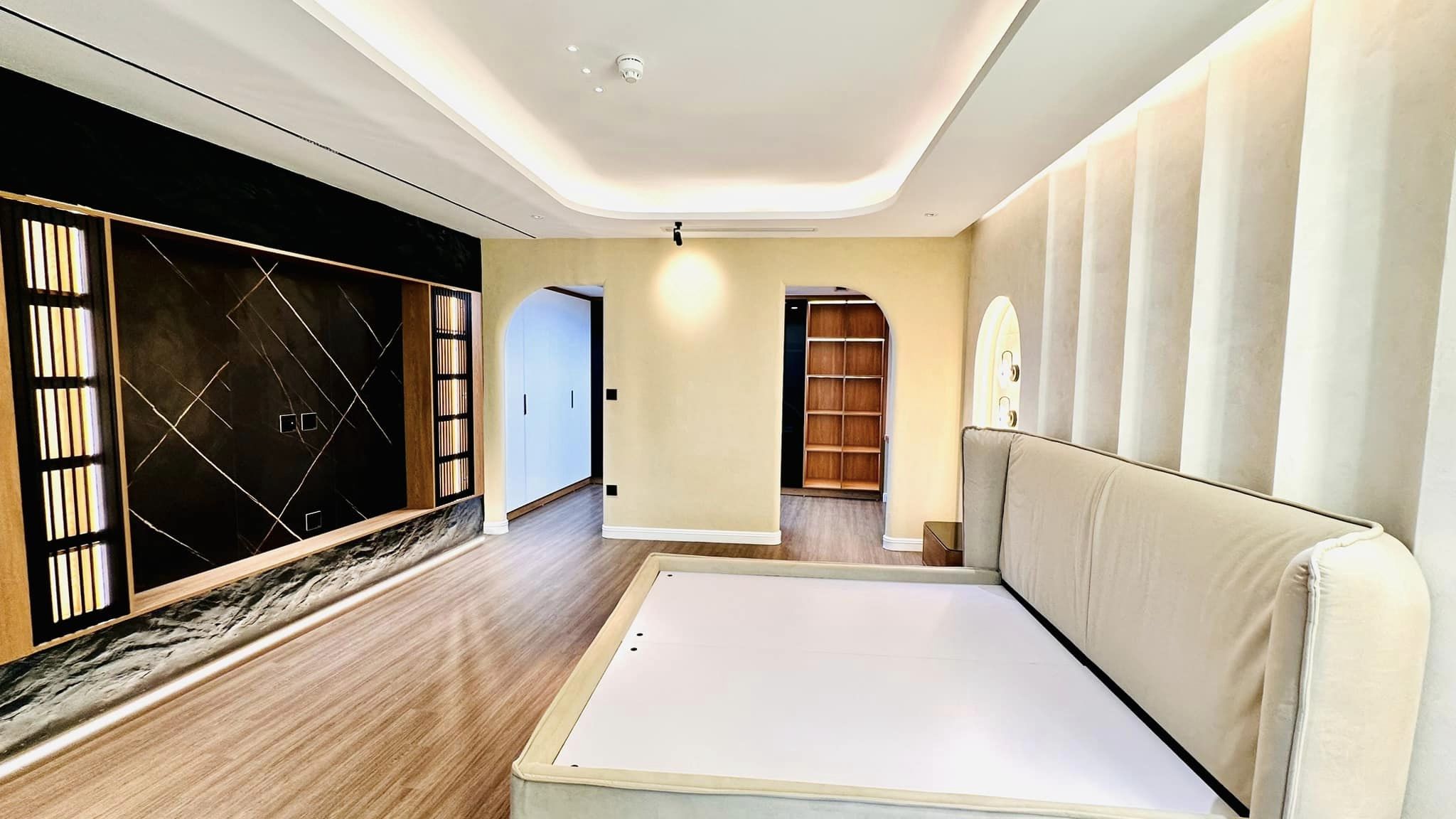 Bán căn PentHouse Siêu Vip tại Long Biên View Sông Hồng 2