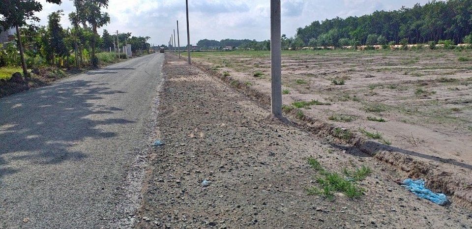 Đất sào ngộp nặng tại Chơn Thành , DT 10x50 cần bán gấp .