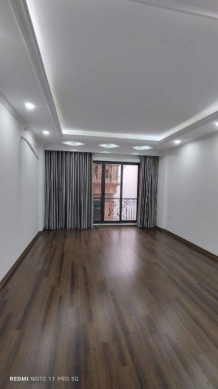 NHÀ ĐẸP, XÂY MỚI, CÁCH PHỐ 30M NỘI THẤT SỊN AN SINH KHÔNG THIẾU GÌ 30m2 mặt tiền 4,5m nhình 5 tỷ 5