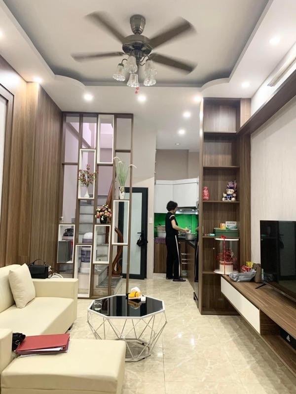 NHÀ MỚI FULL NỘI THẤT CHỦ NHÀ ĐỂ LẠI 30m2 chỉ hơn 4 tỷ mặt Khương Đình 2