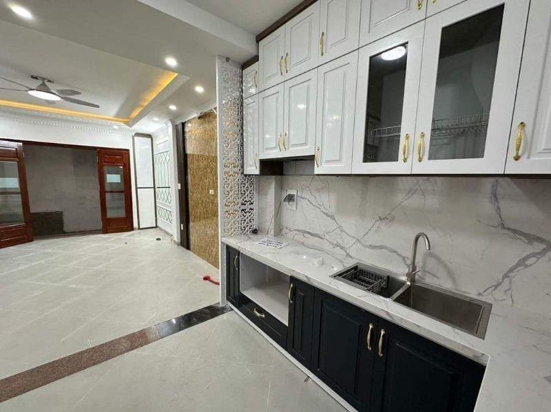 NHÀ ĐẸP, XÂY MỚI, CÁCH PHỐ 30M NỘI THẤT SỊN AN SINH KHÔNG THIẾU GÌ 30m2 mặt tiền 4,5m nhình 5 tỷ 4