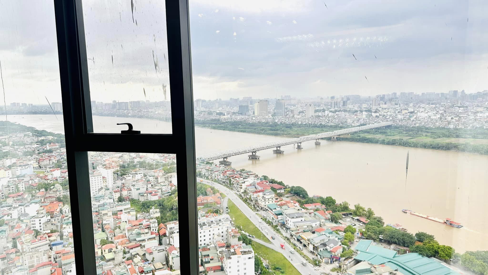 Bán căn PentHouse Siêu Vip tại Long Biên View Sông Hồng 4