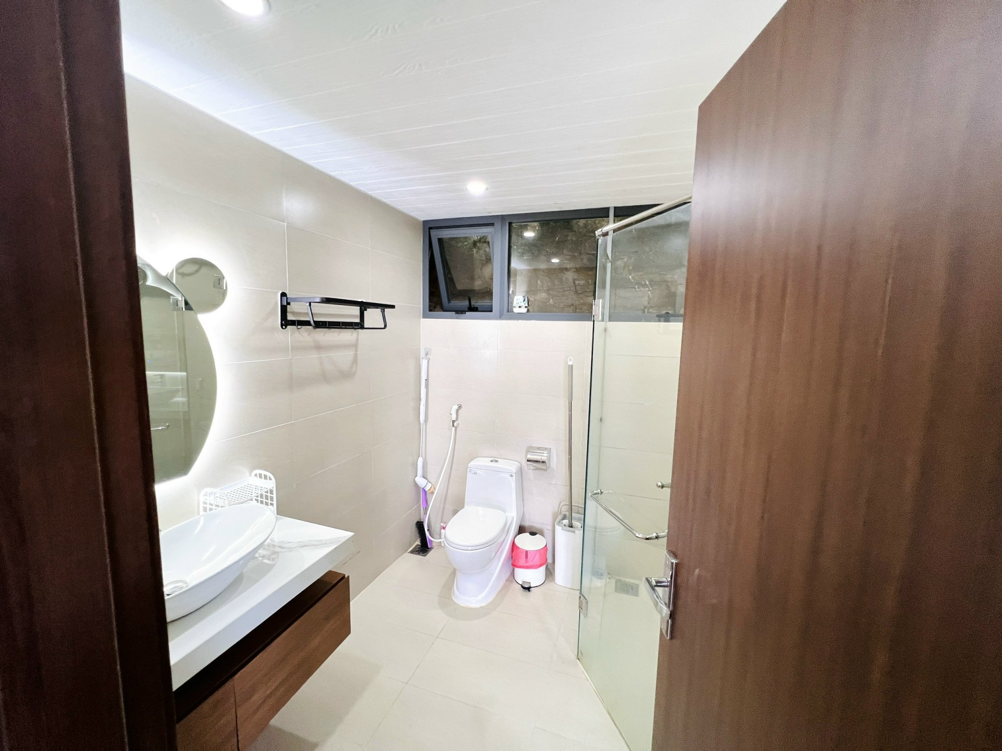 Cần bán Homestay - Khách Sạn đường Lý Thái Tổ, Xã Đam Bri, Diện tích 4200m², Giá 14 Tỷ 34